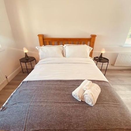 Valley Lodge 3 Bedroom Retreat In Craigantlet Hills Belfast Exteriér fotografie
